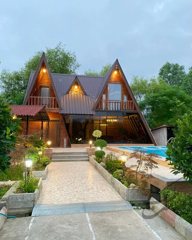 تخصص و هنر در ساخت کلبه‌های چوبی زیبا سازان گیلان